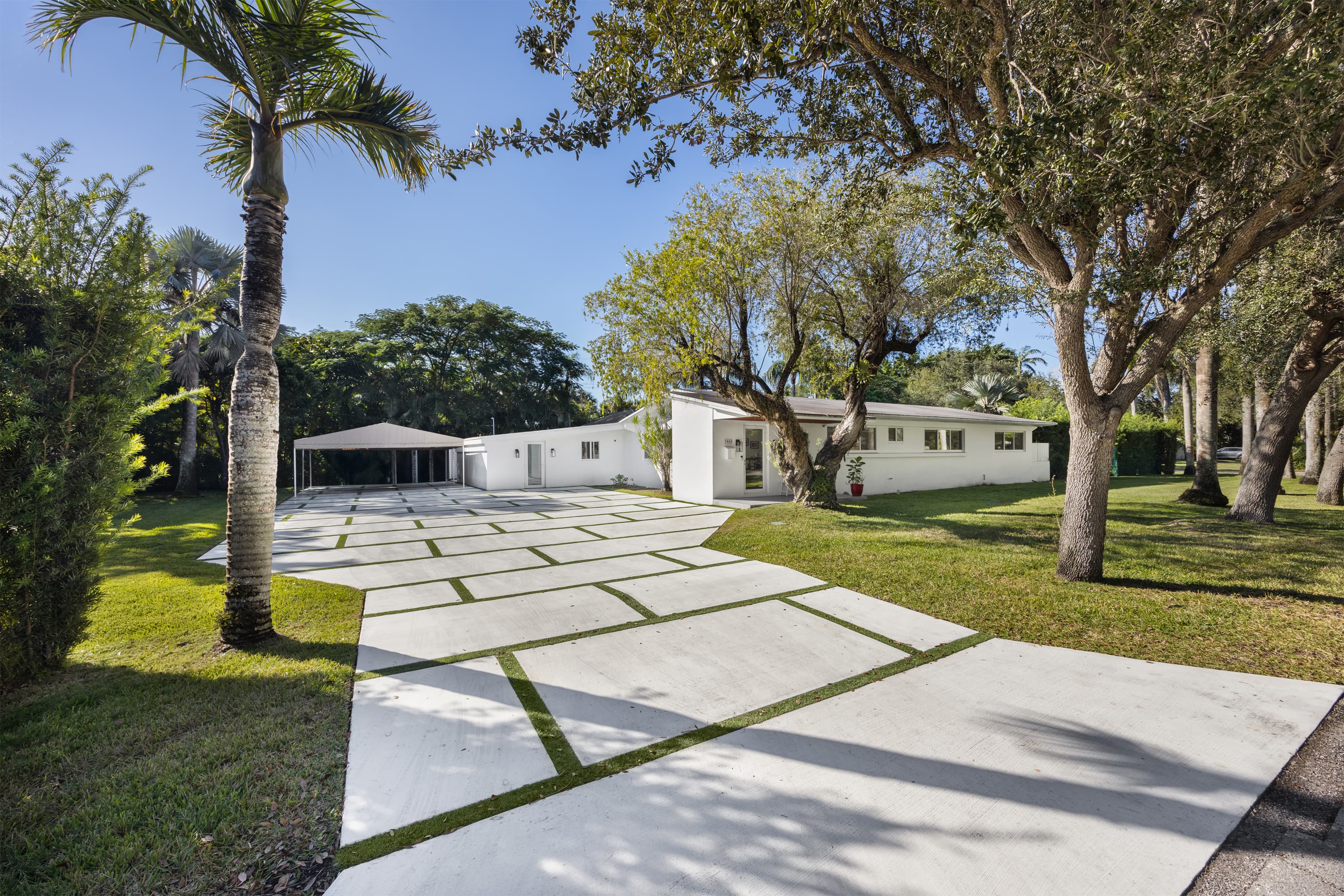 7300 SW 132nd St, Pinecrest